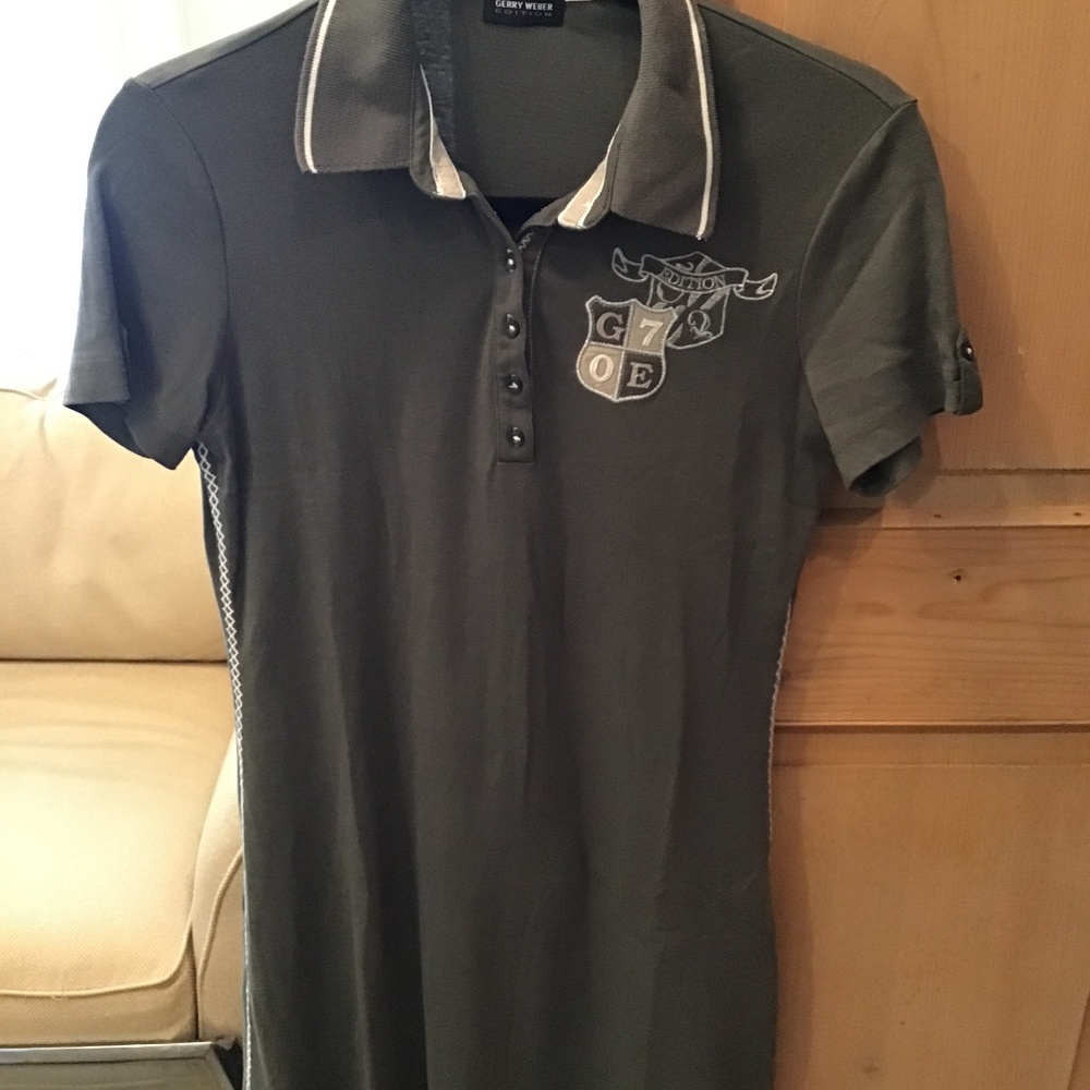 Women’s casual dress